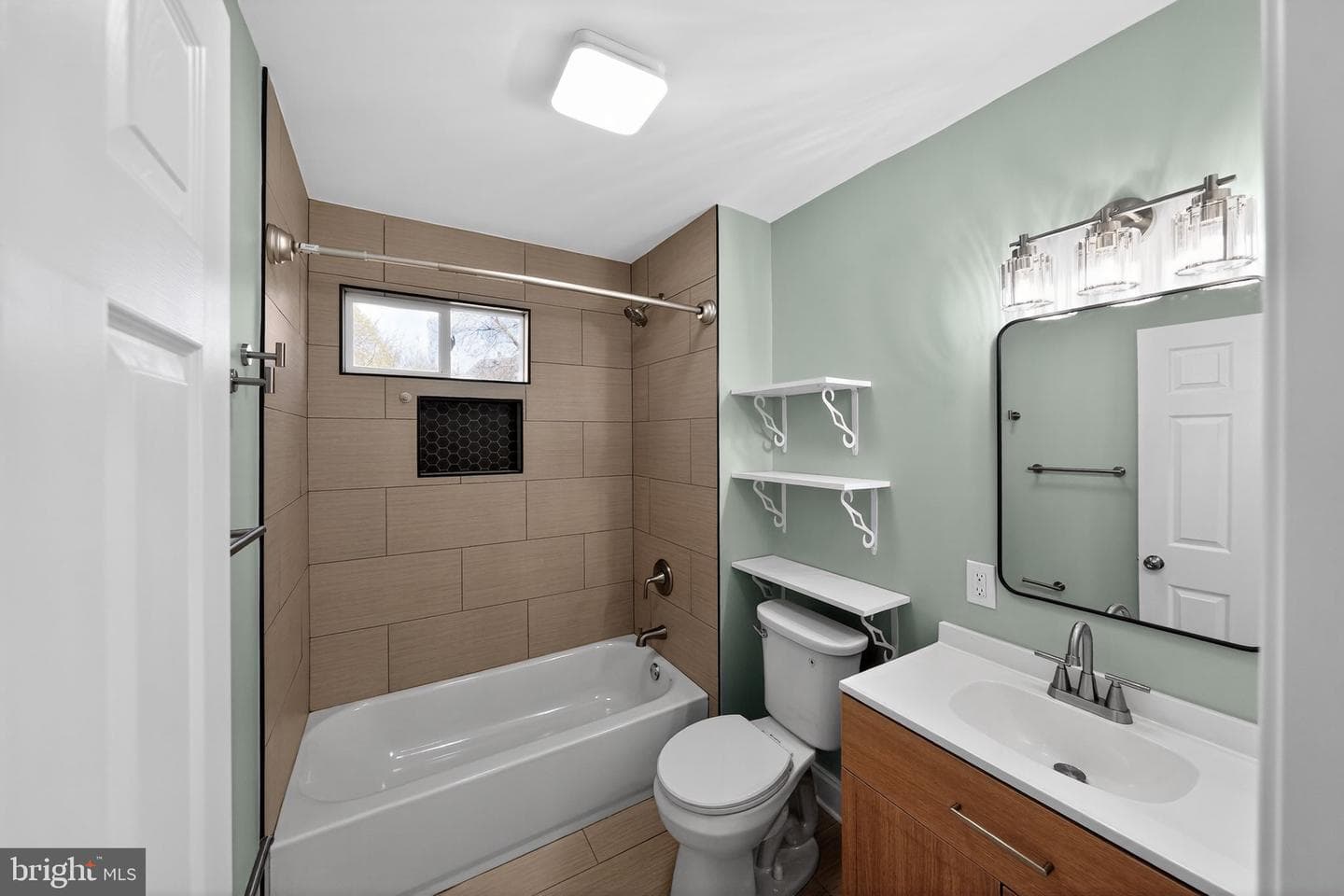 8 Hanford Drive photo 20