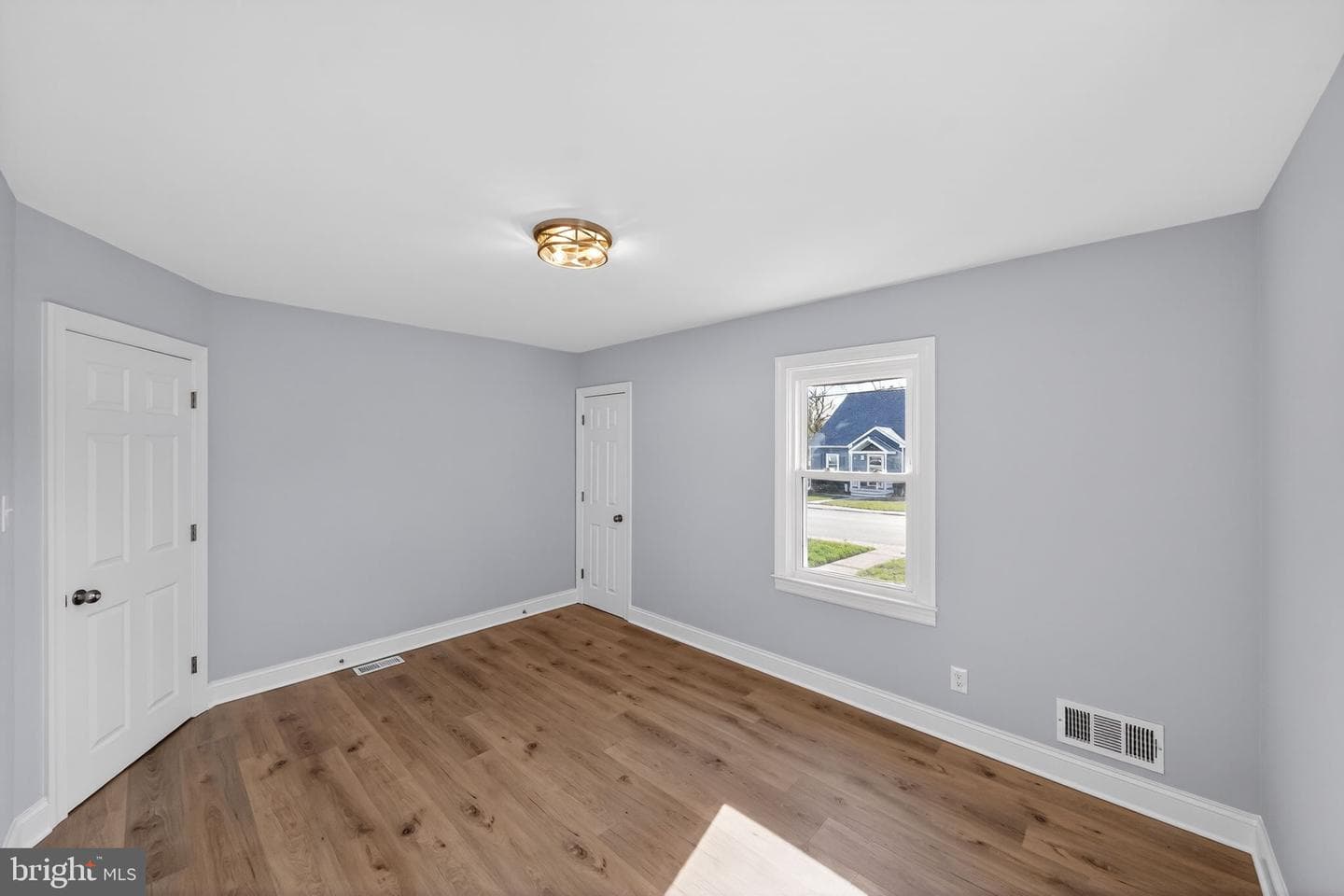 8 Hanford Drive photo 8