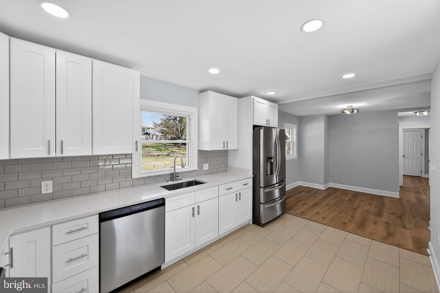 8 Hanford Drive photo 9