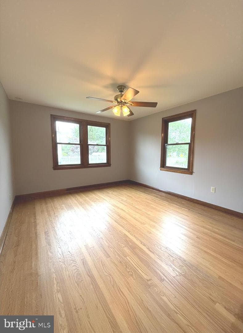 312 Townsend Avenue photo 13