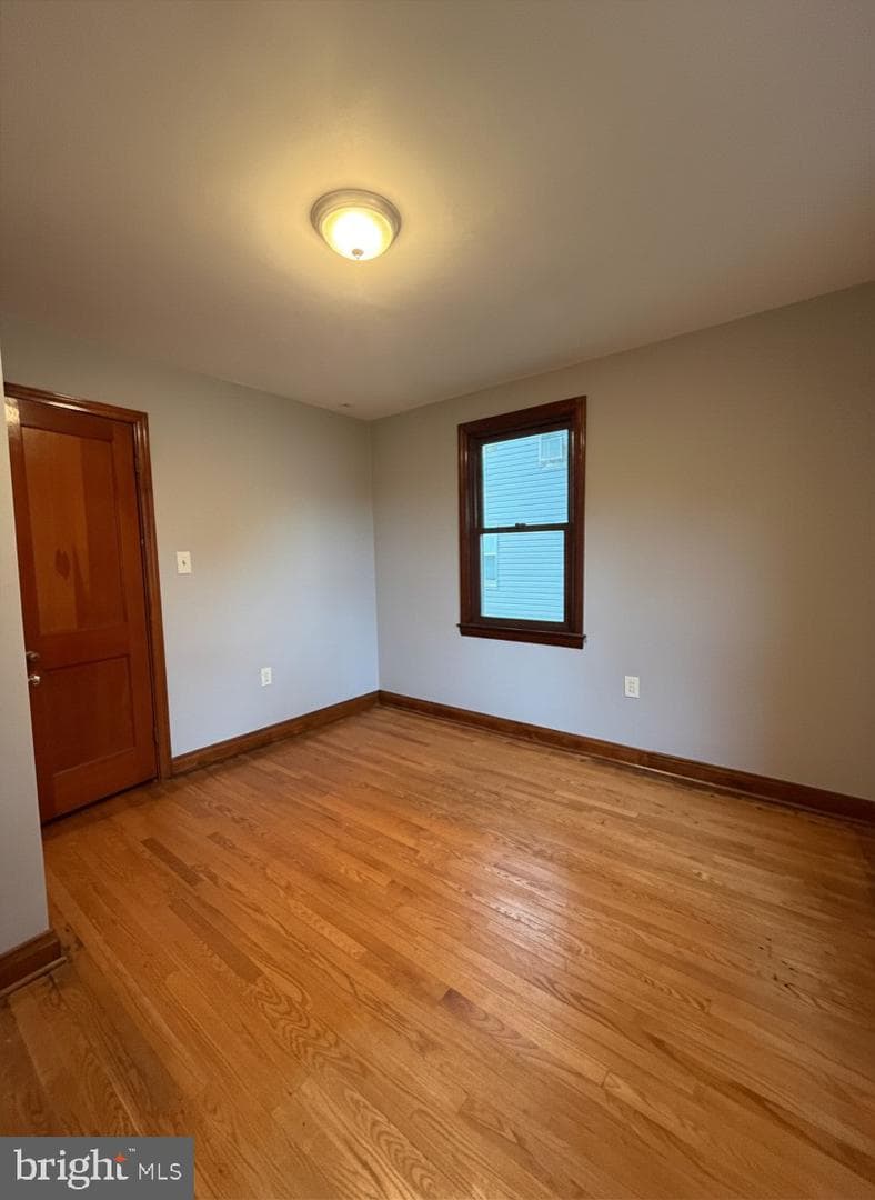 312 Townsend Avenue photo 15