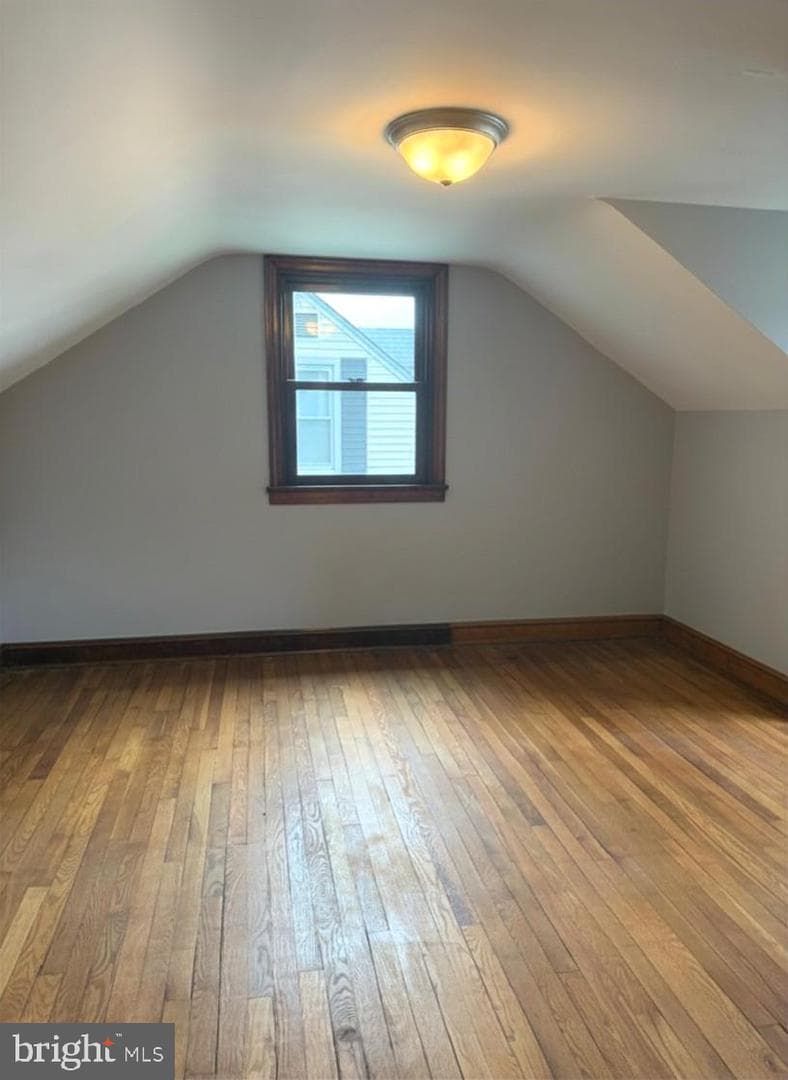 312 Townsend Avenue photo 19