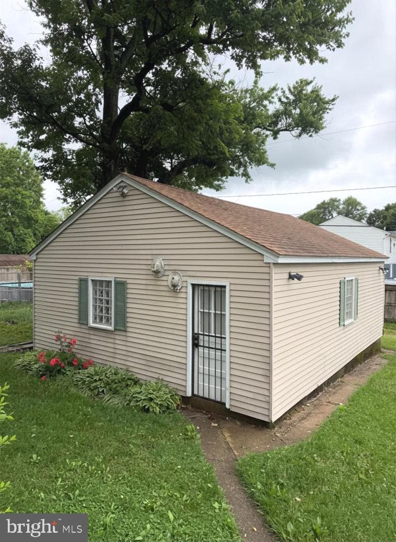 312 Townsend Avenue photo 25