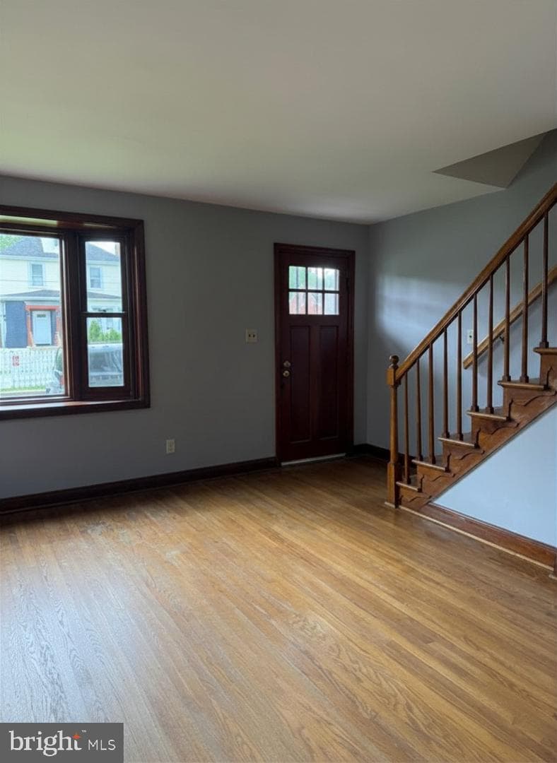 312 Townsend Avenue photo 5