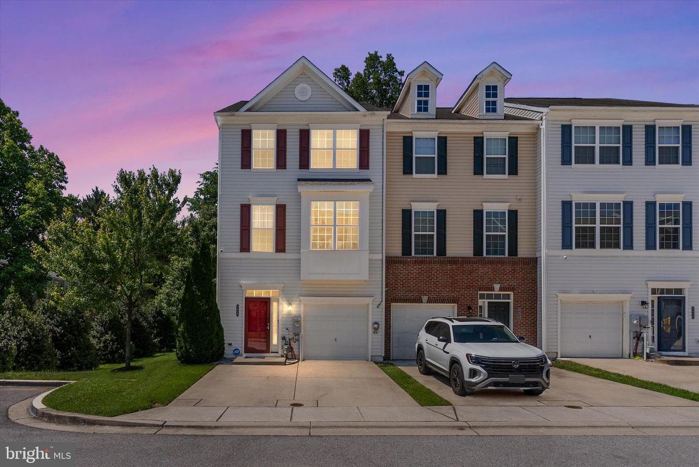 8428 Meadowlark Lane
