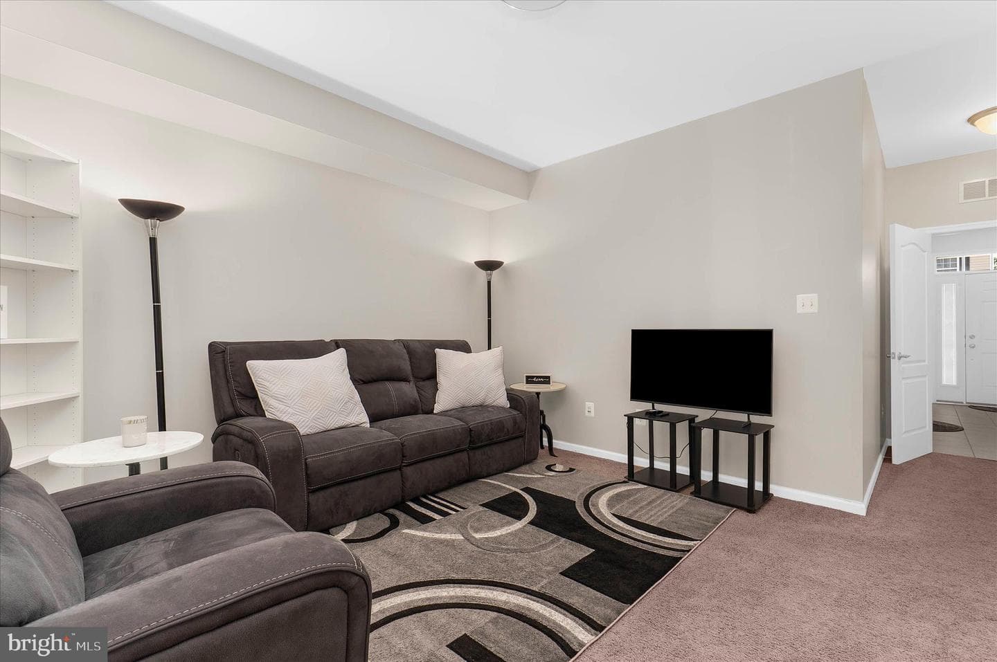 8428 Meadowlark Lane photo 7