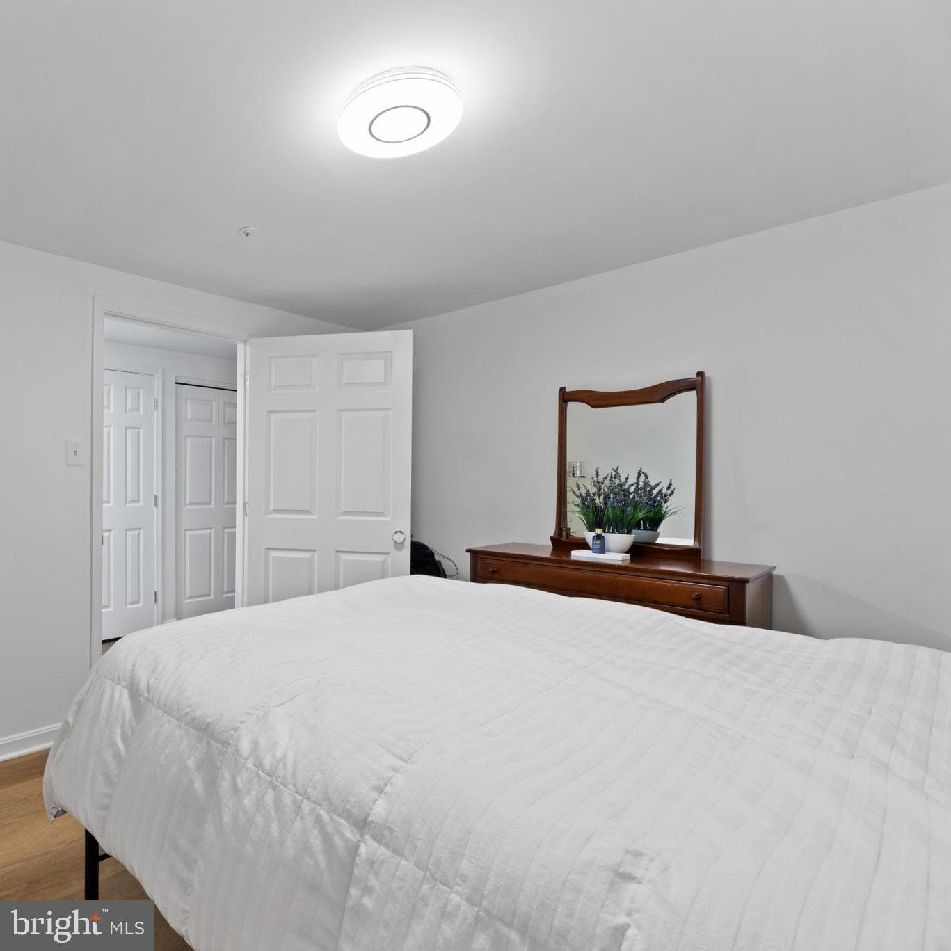 1457 Falcon Nest Court photo 30