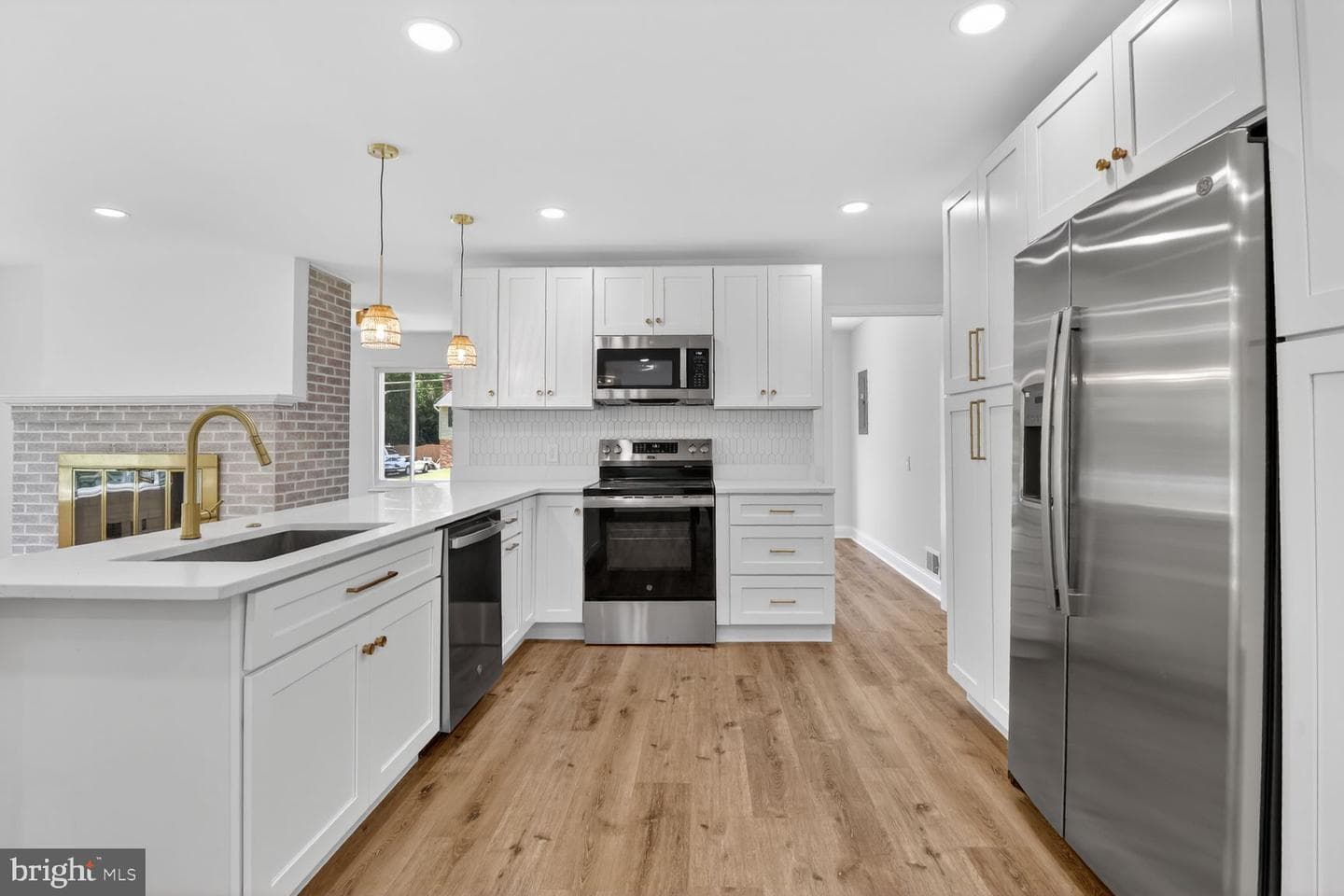420 Edgemere Drive photo 5