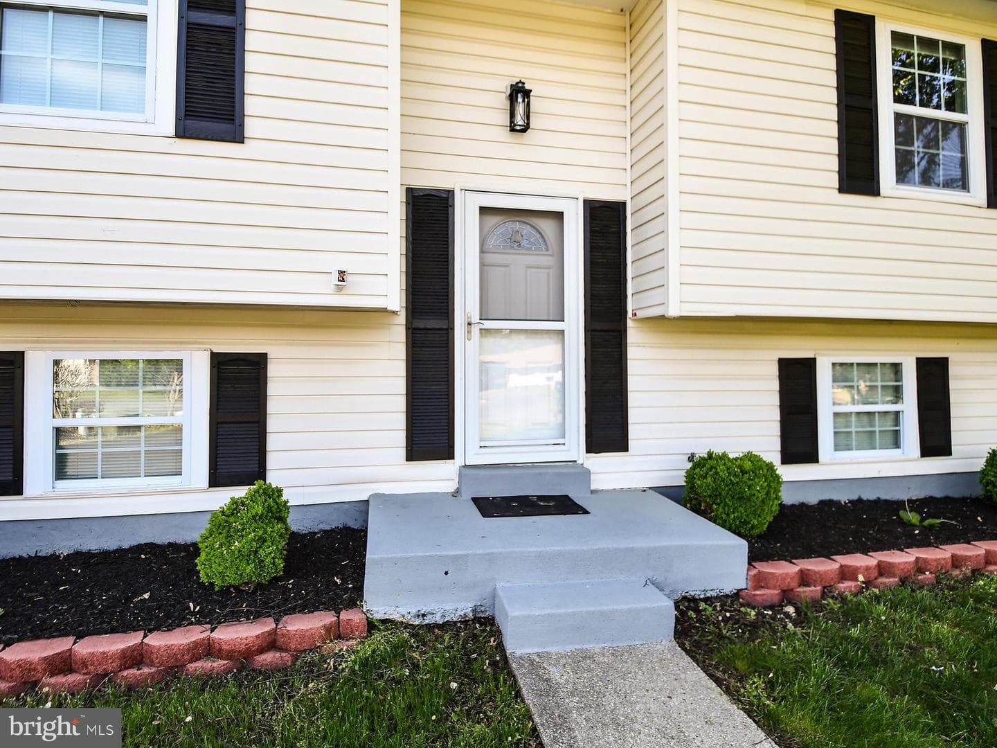 8139 Windmill Court photo 4