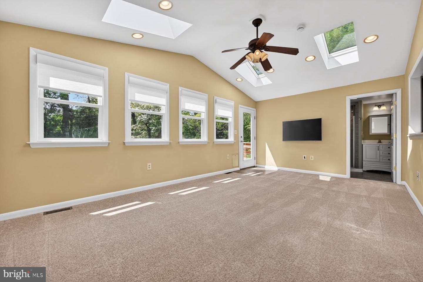 103 Wainwright Drive photo 14