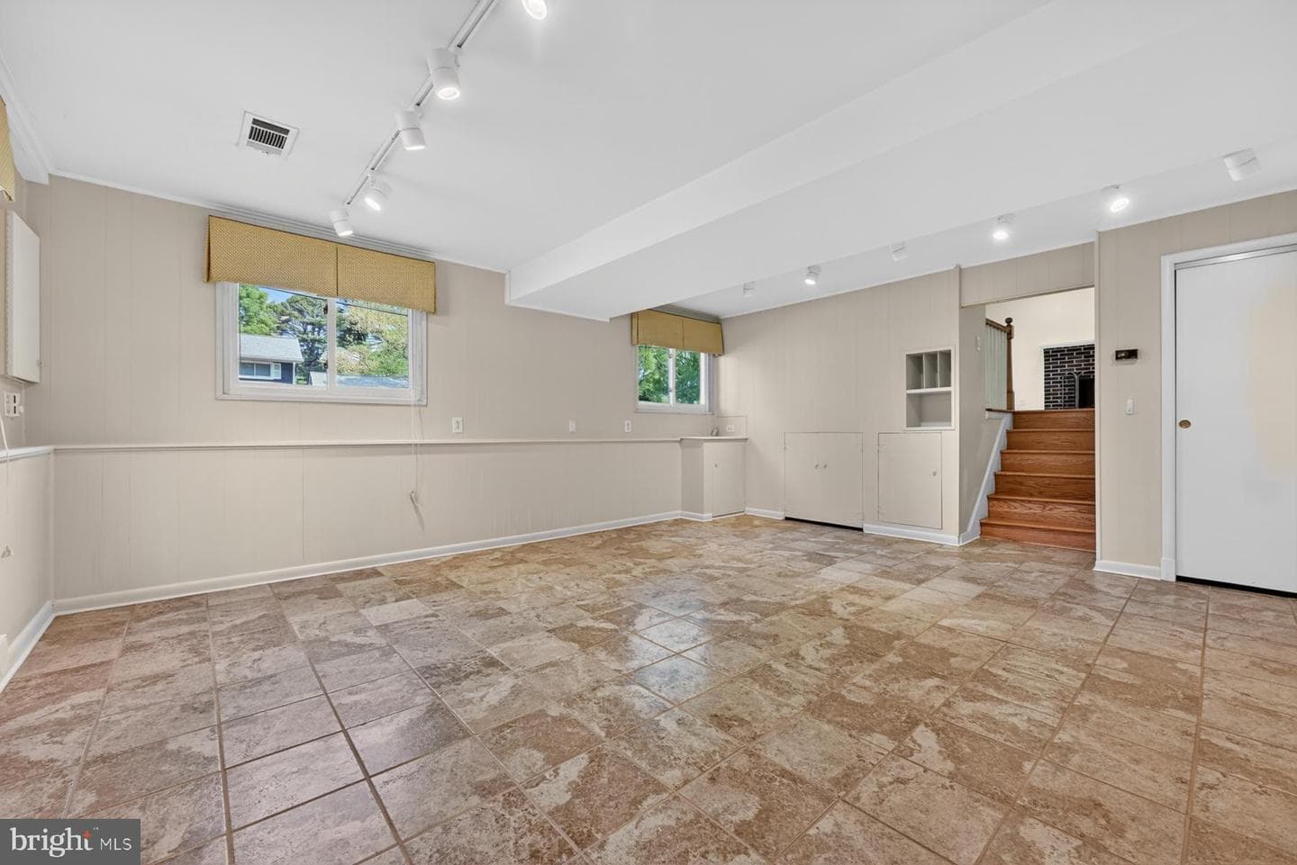 103 Wainwright Drive photo 32