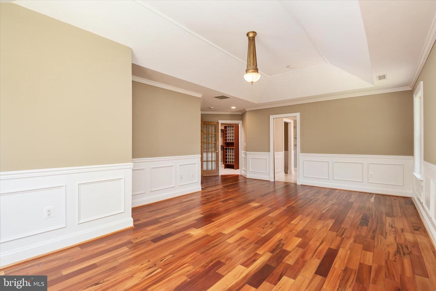 401 Beach Drive photo 11