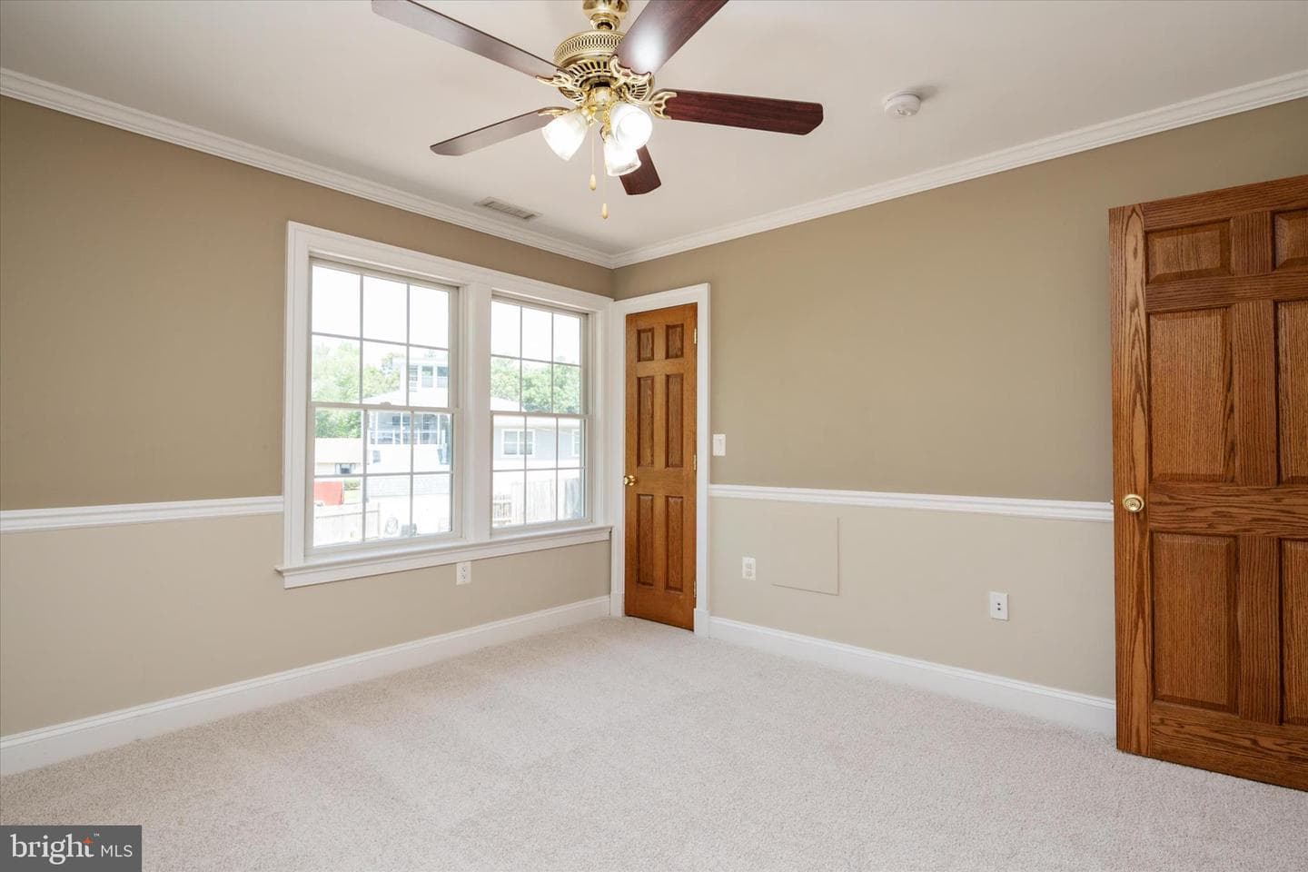 401 Beach Drive photo 17