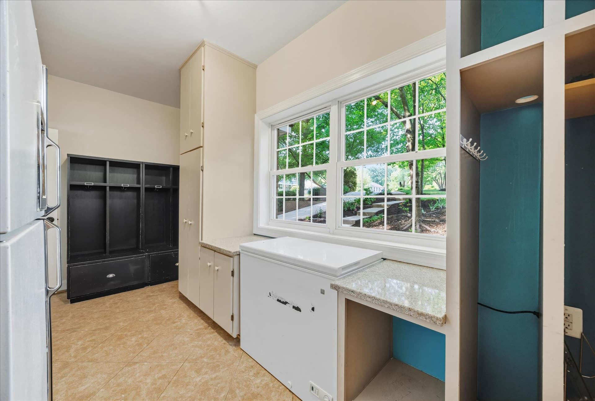 262 Capote Court E photo 24