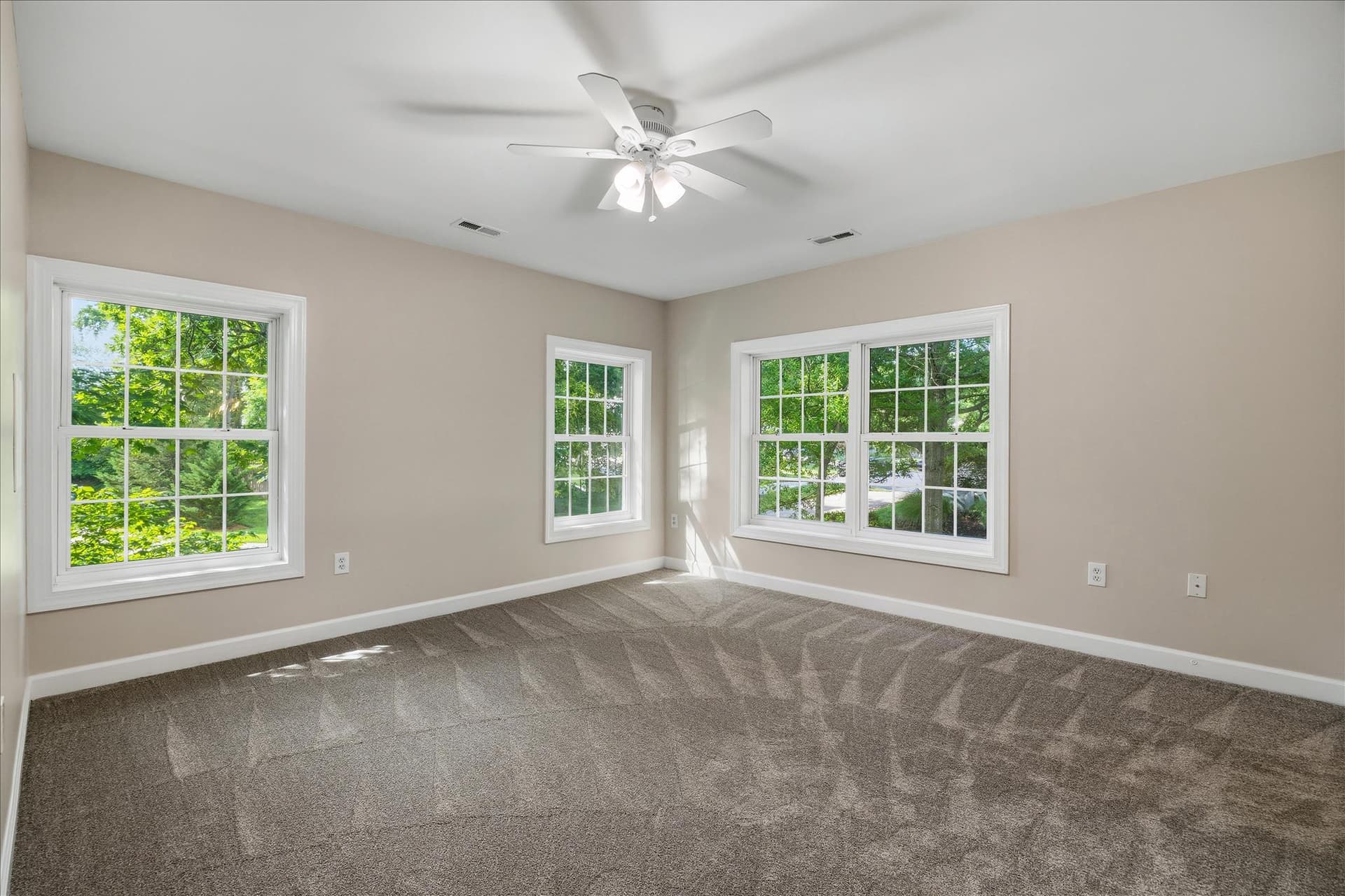 262 Capote Court E photo 33