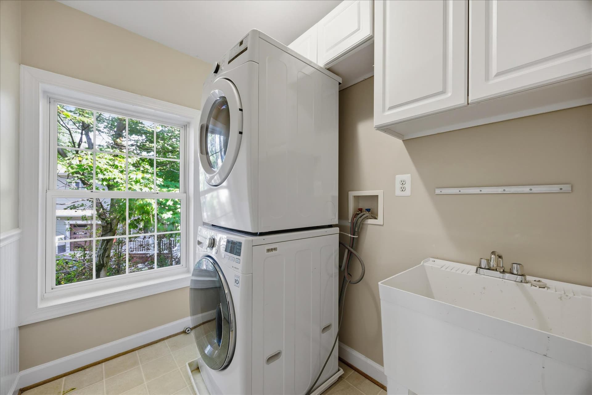 262 Capote Court E photo 43