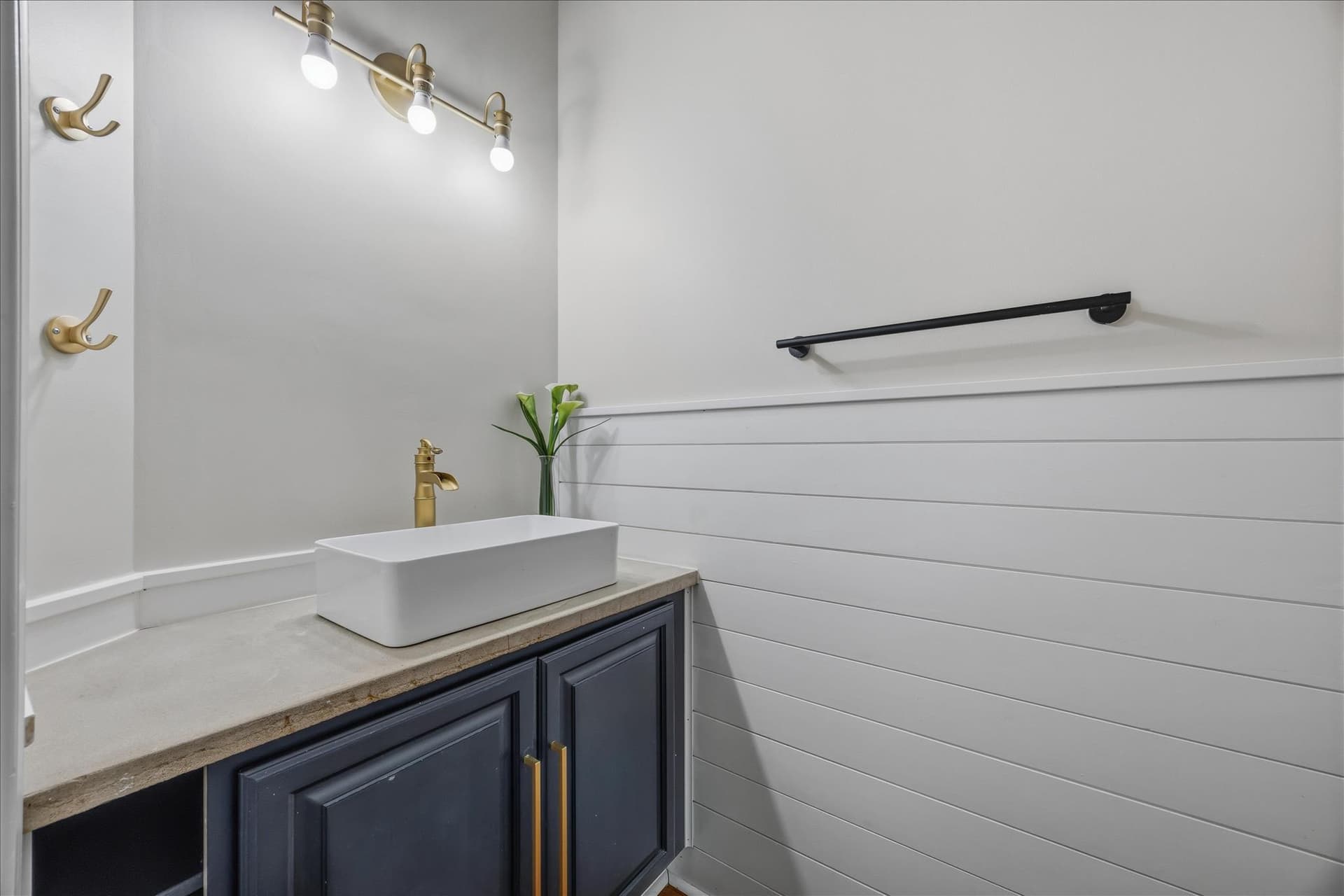 262 Capote Court E photo 8