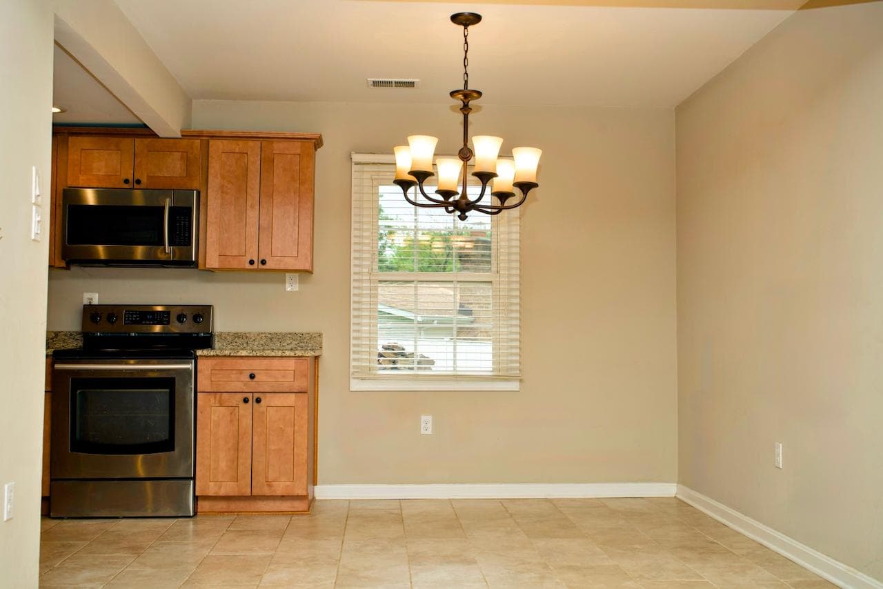 2504 Symphony Lane photo 11