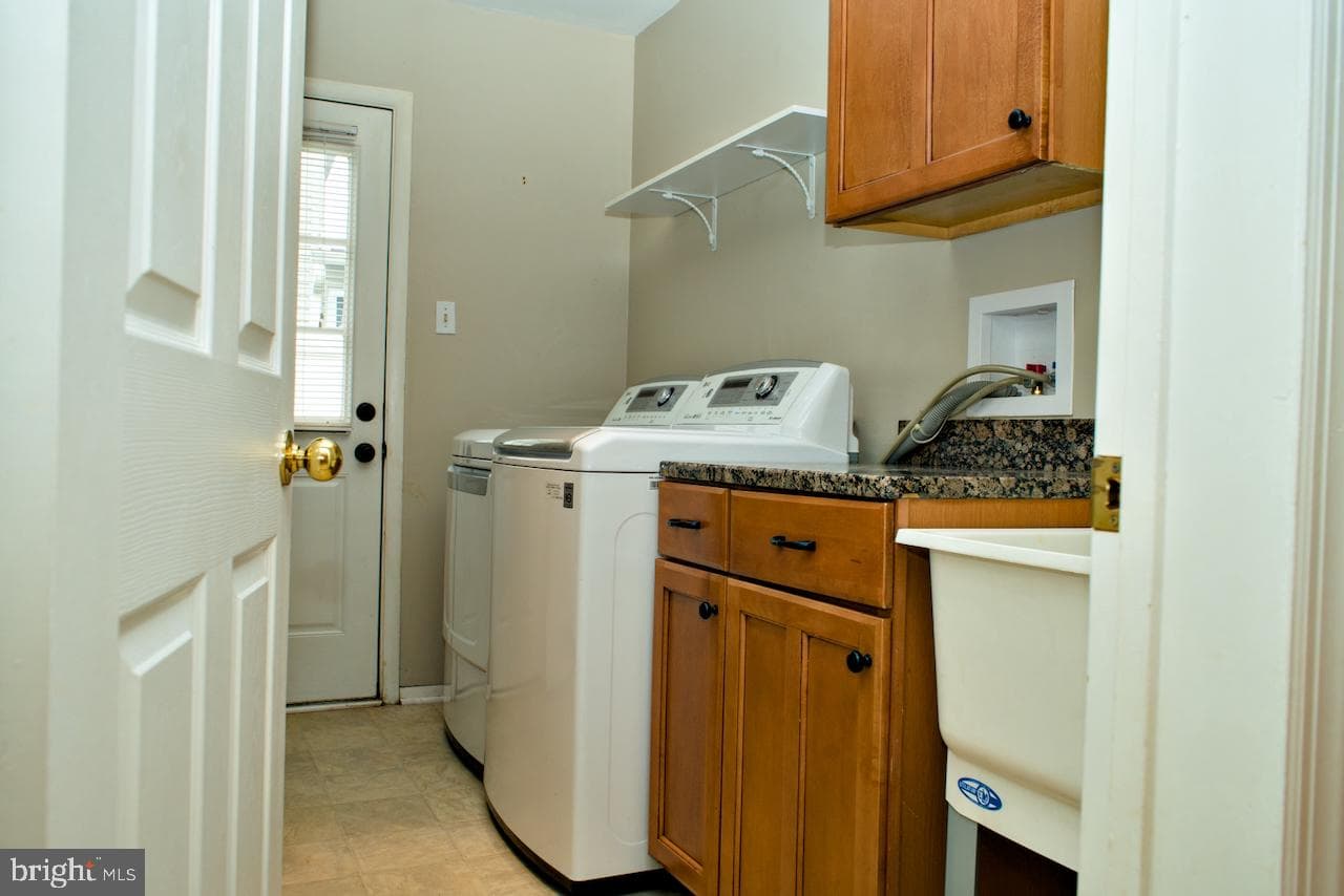 2504 Symphony Lane photo 22