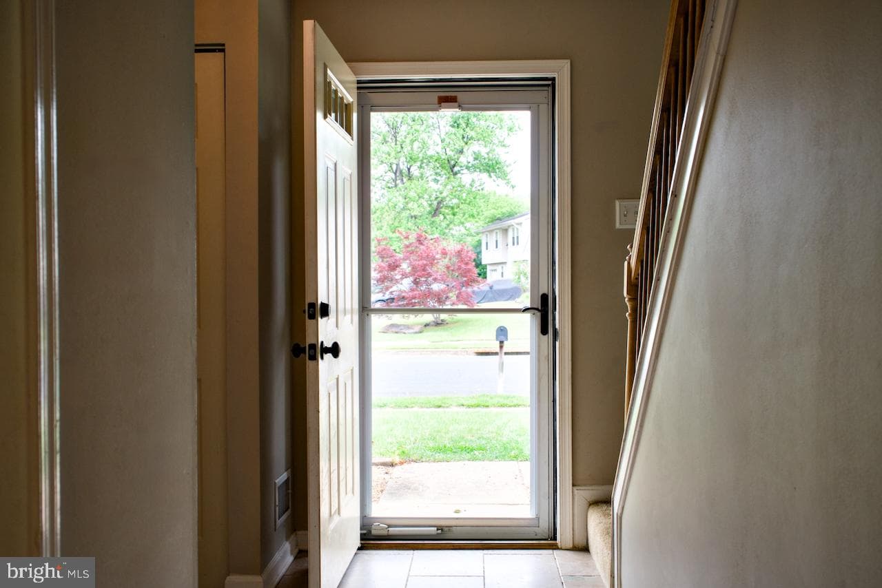 2504 Symphony Lane photo 4