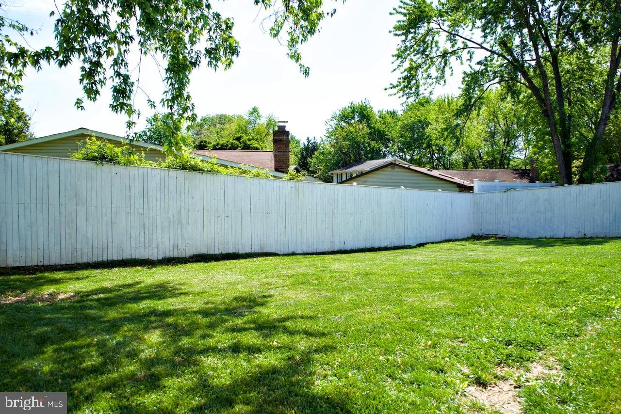 2504 Symphony Lane photo 41