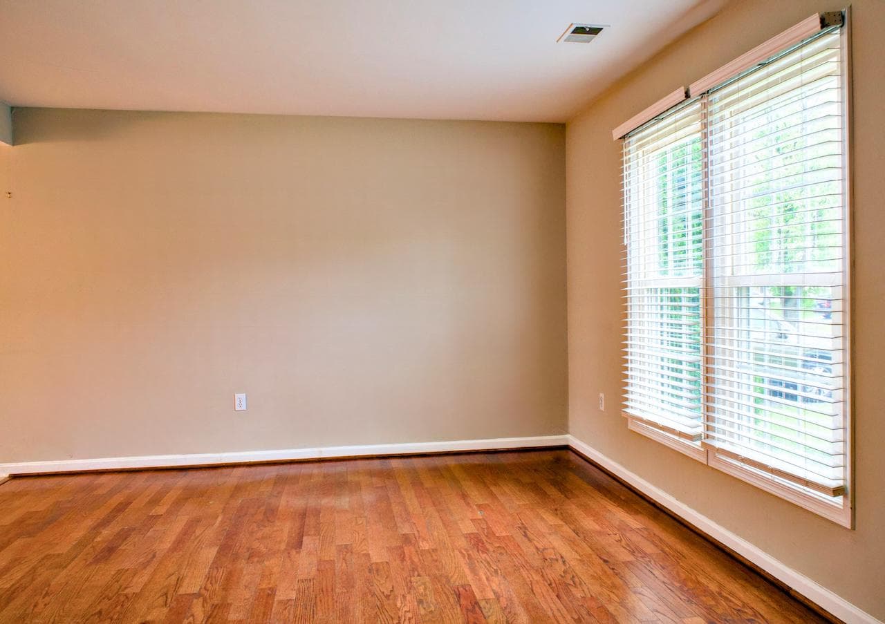 2504 Symphony Lane photo 6