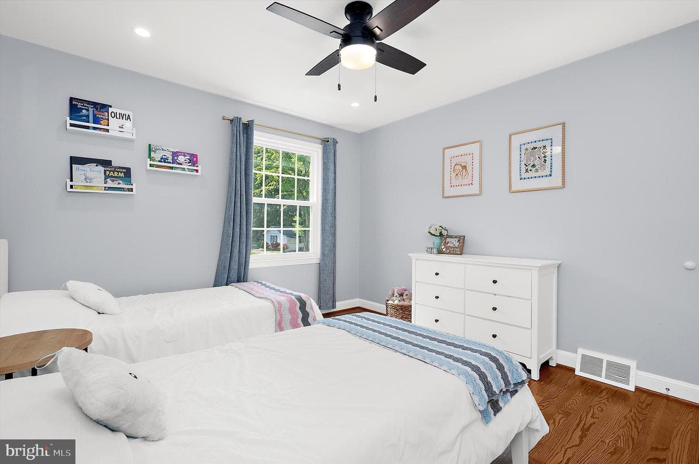 213 Saint Ives Drive photo 49
