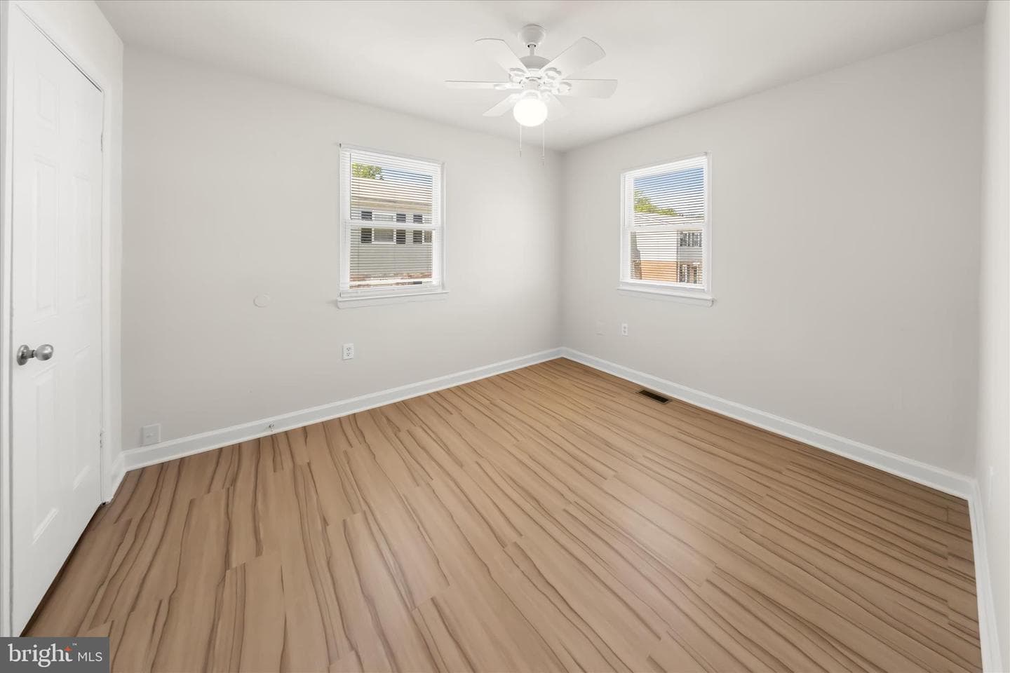 8219 Tomlinson Court photo 20