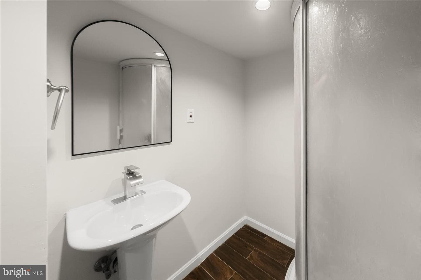8219 Tomlinson Court photo 29