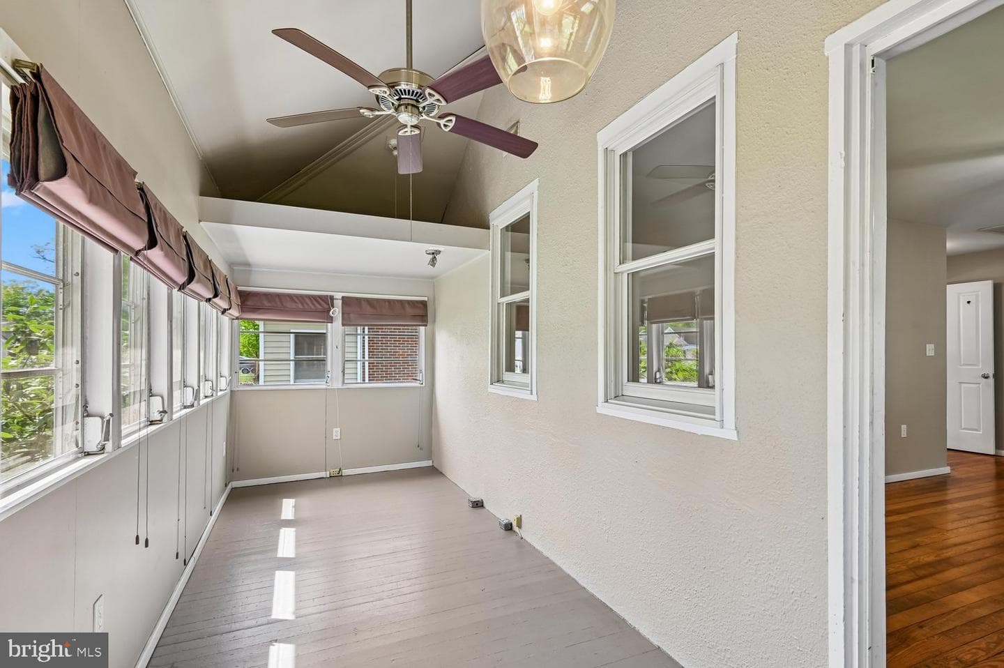 302 Linden Avenue photo 14