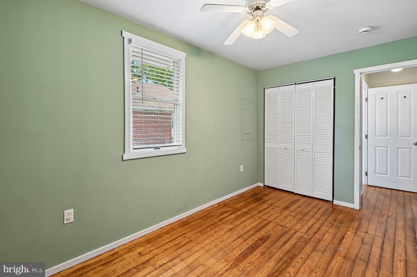 302 Linden Avenue photo 29