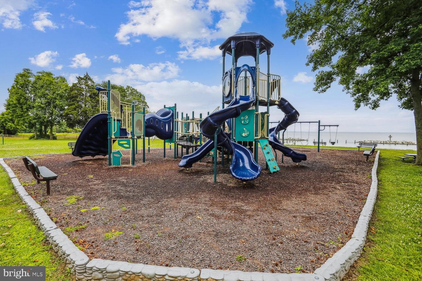 302 Linden Avenue photo 49