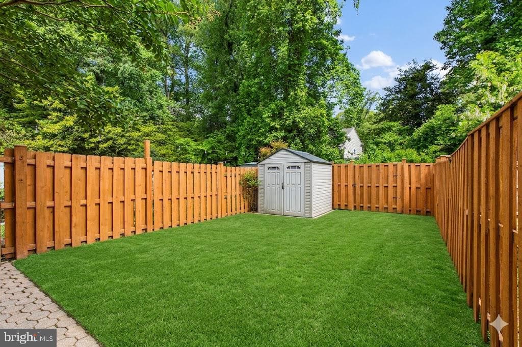 404 Peach Court photo 11
