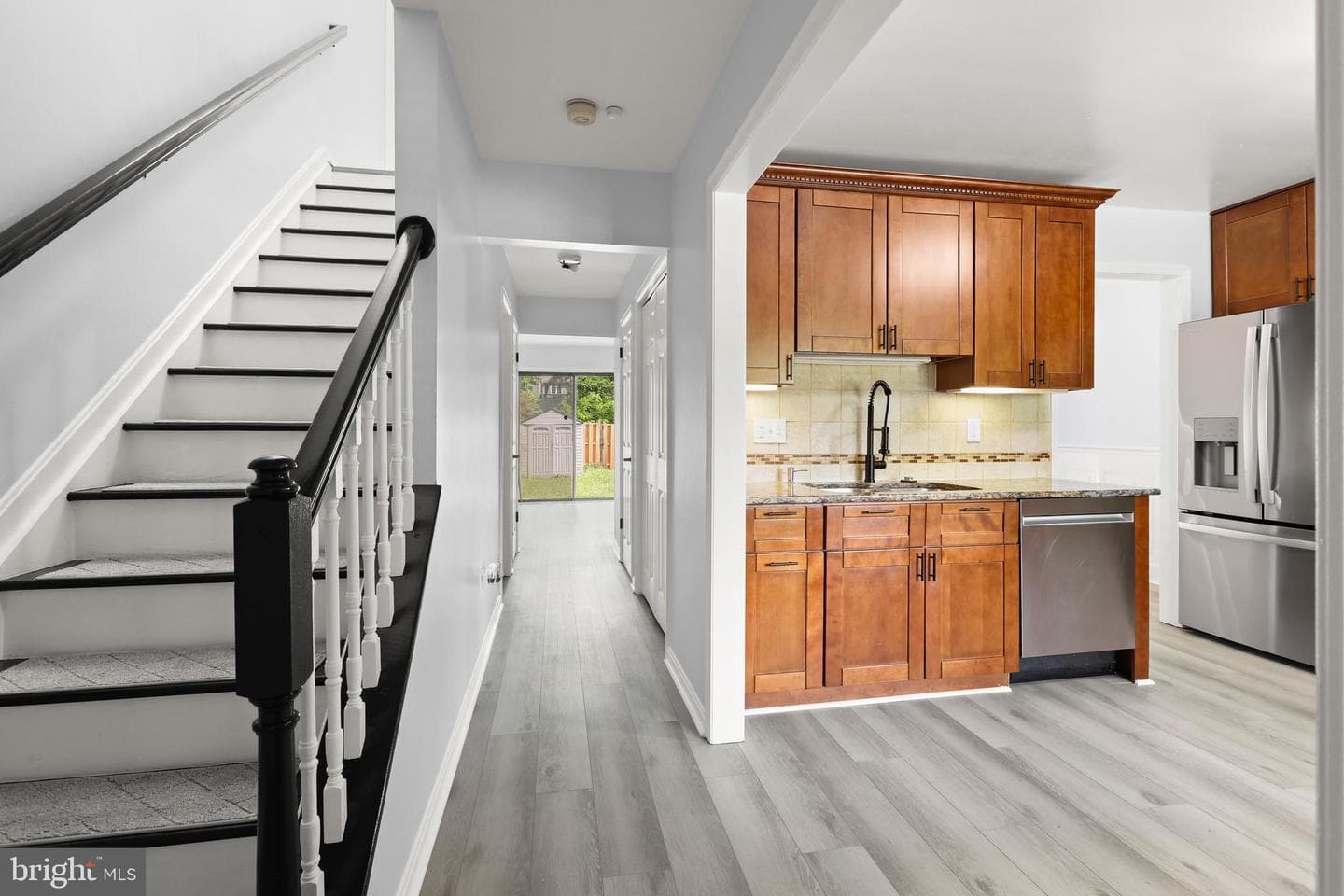 404 Peach Court photo 13