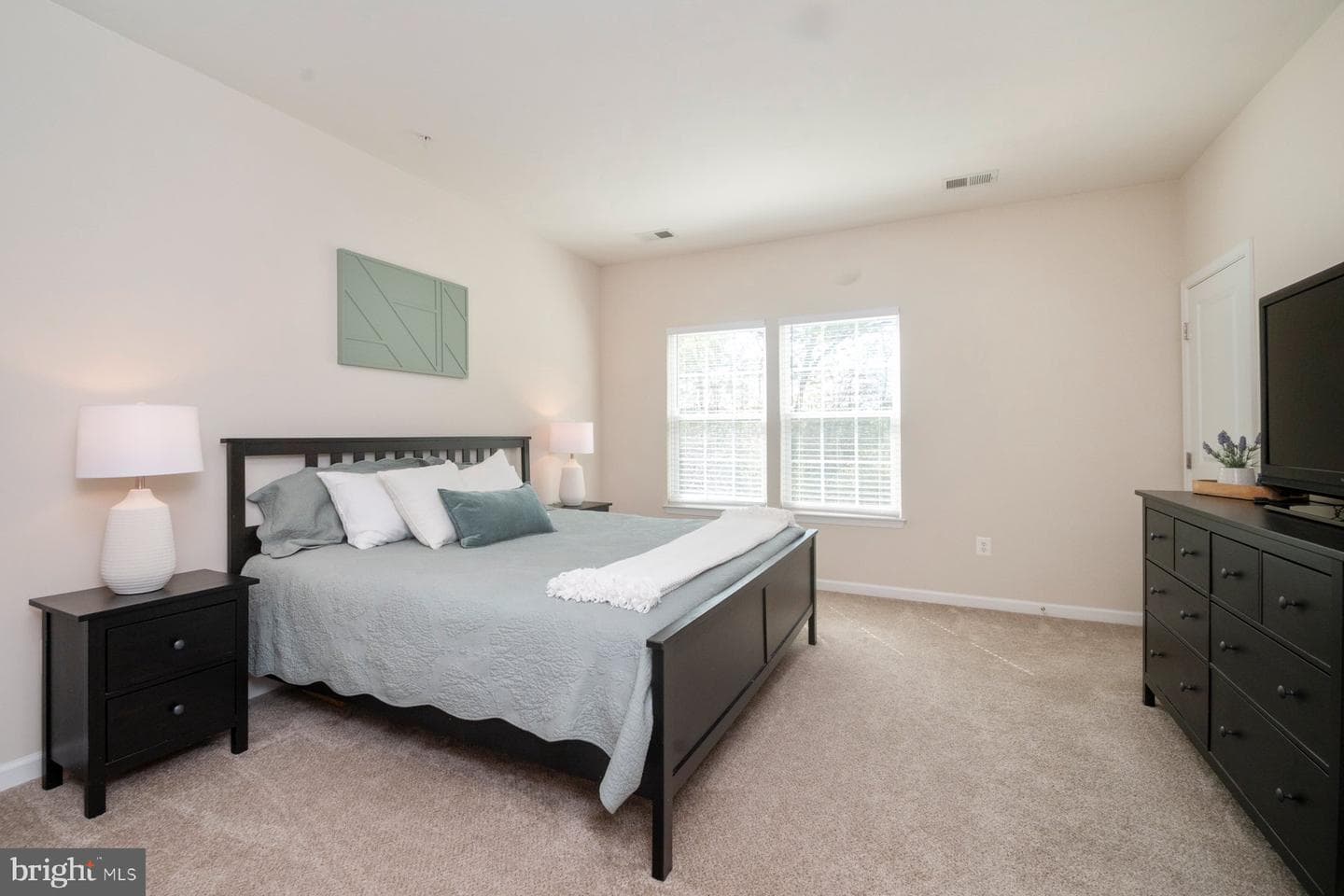 7676 Timbercross Lane photo 12