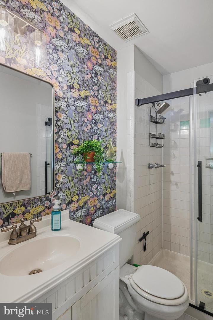 1476 Lowell photo 19