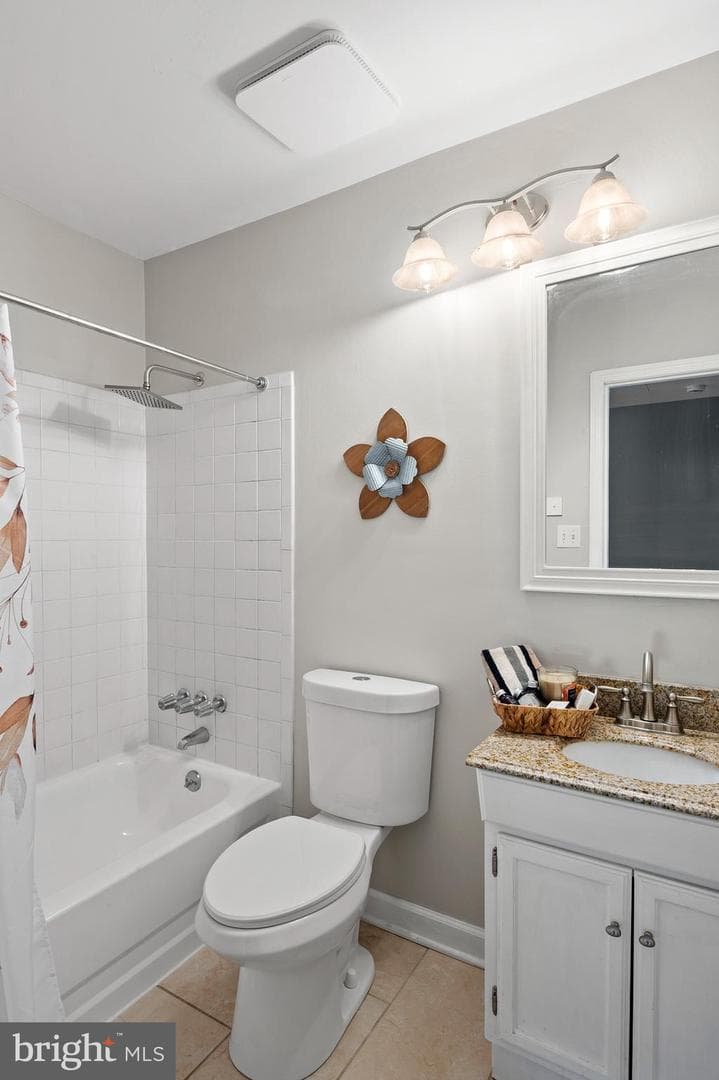 1476 Lowell photo 22