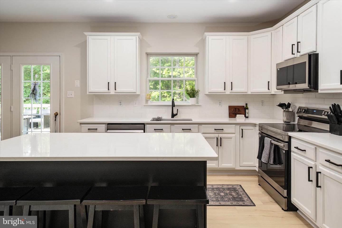 1408 Saybrooke Court photo 12