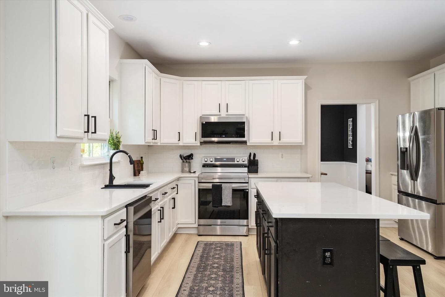 1408 Saybrooke Court photo 13