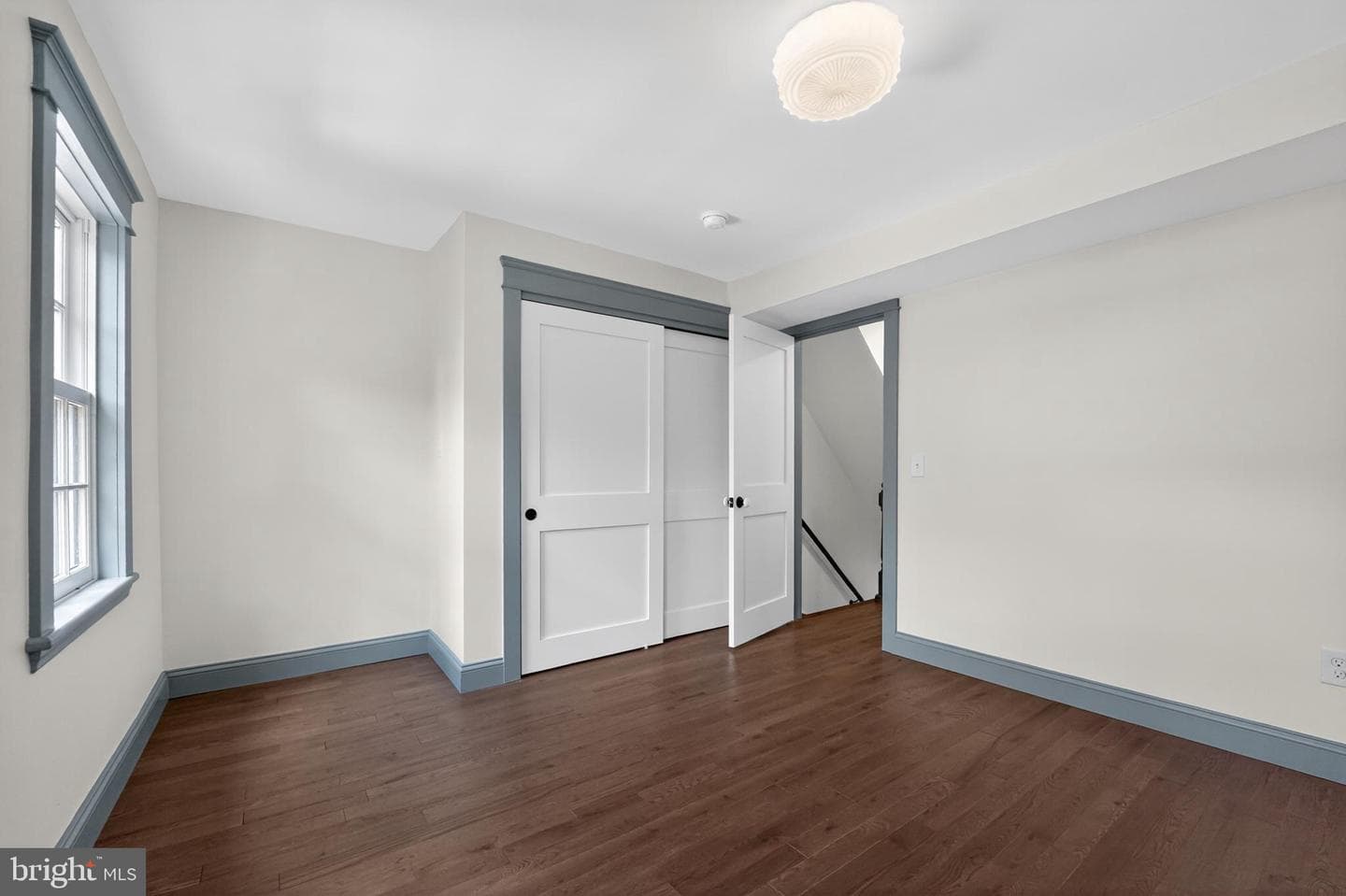 9 College Avenue photo 19