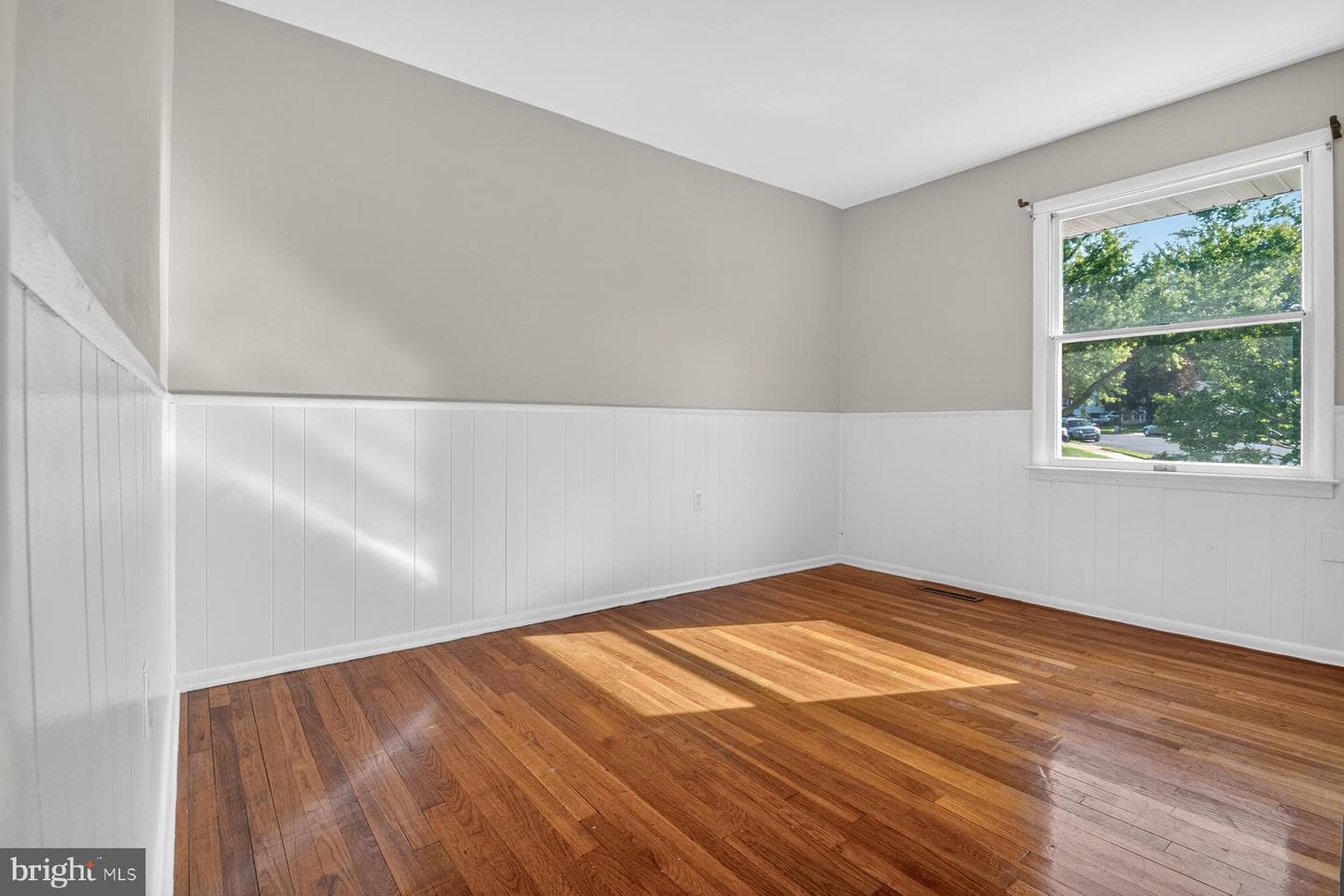 336 Regina Court photo 21