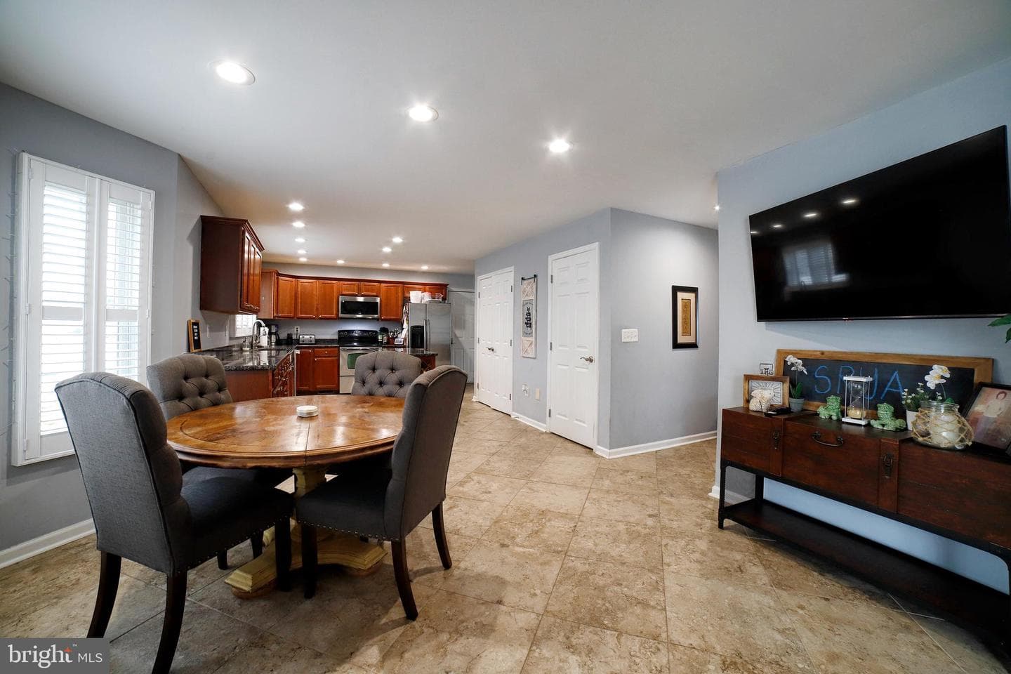 833 Selby Boulevard photo 20