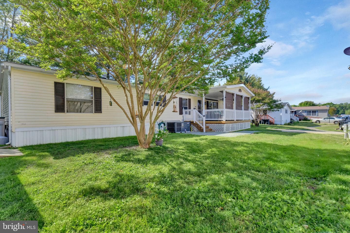 462 Sarah Anne Drive photo 3