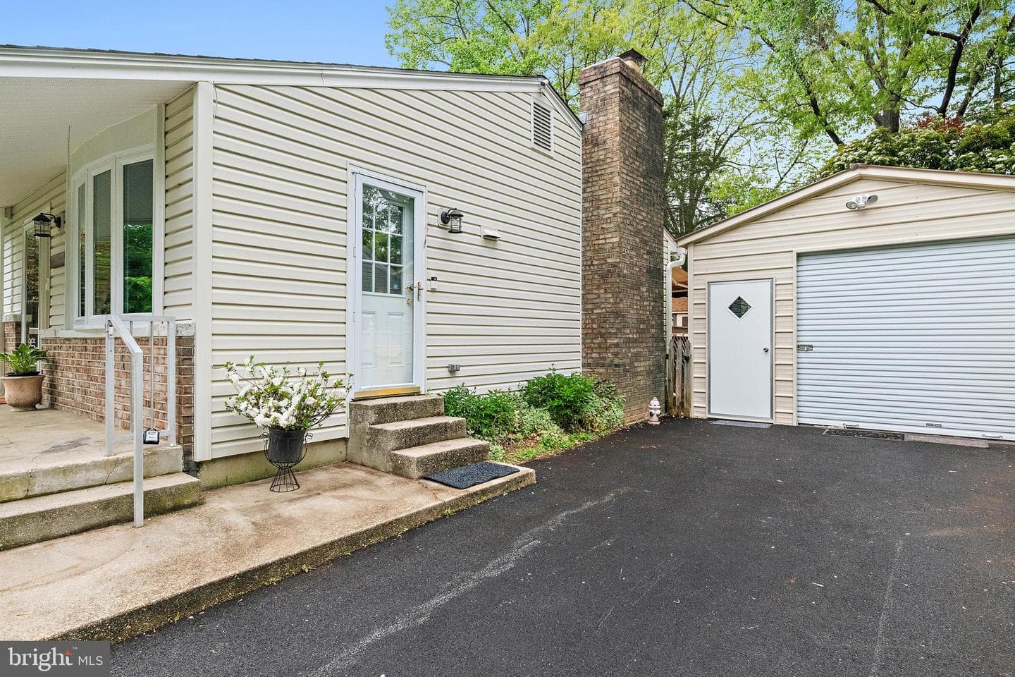 970 Highpoint Drive photo 55