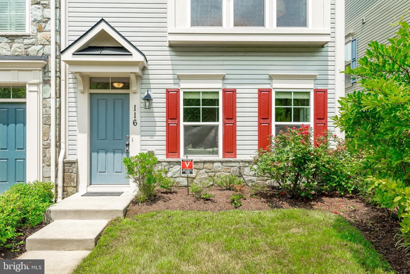 116 Vanguard Lane photo 4