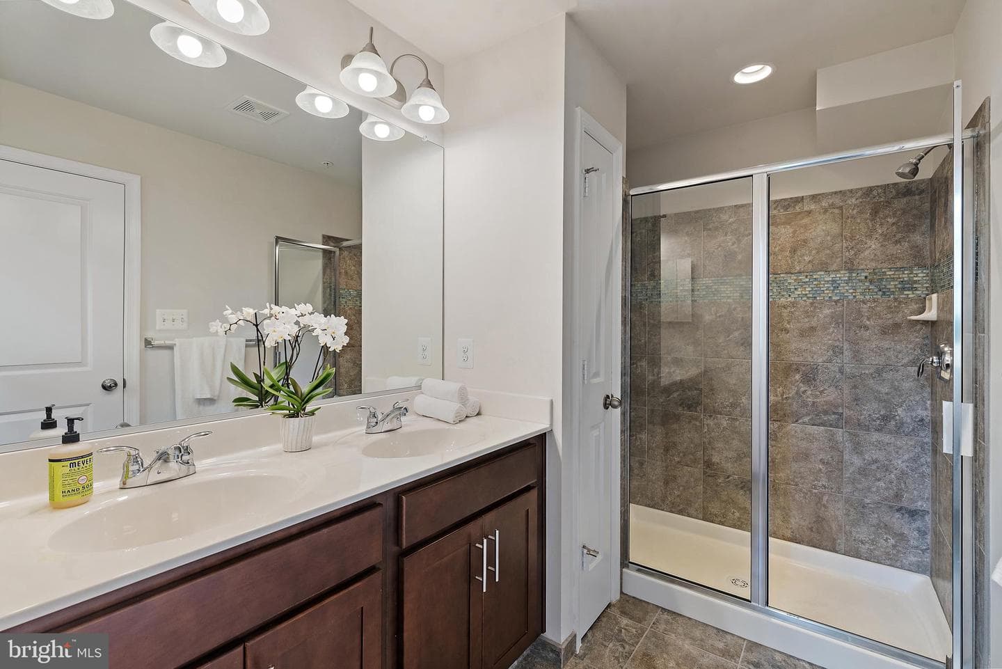 116 Vanguard Lane photo 47