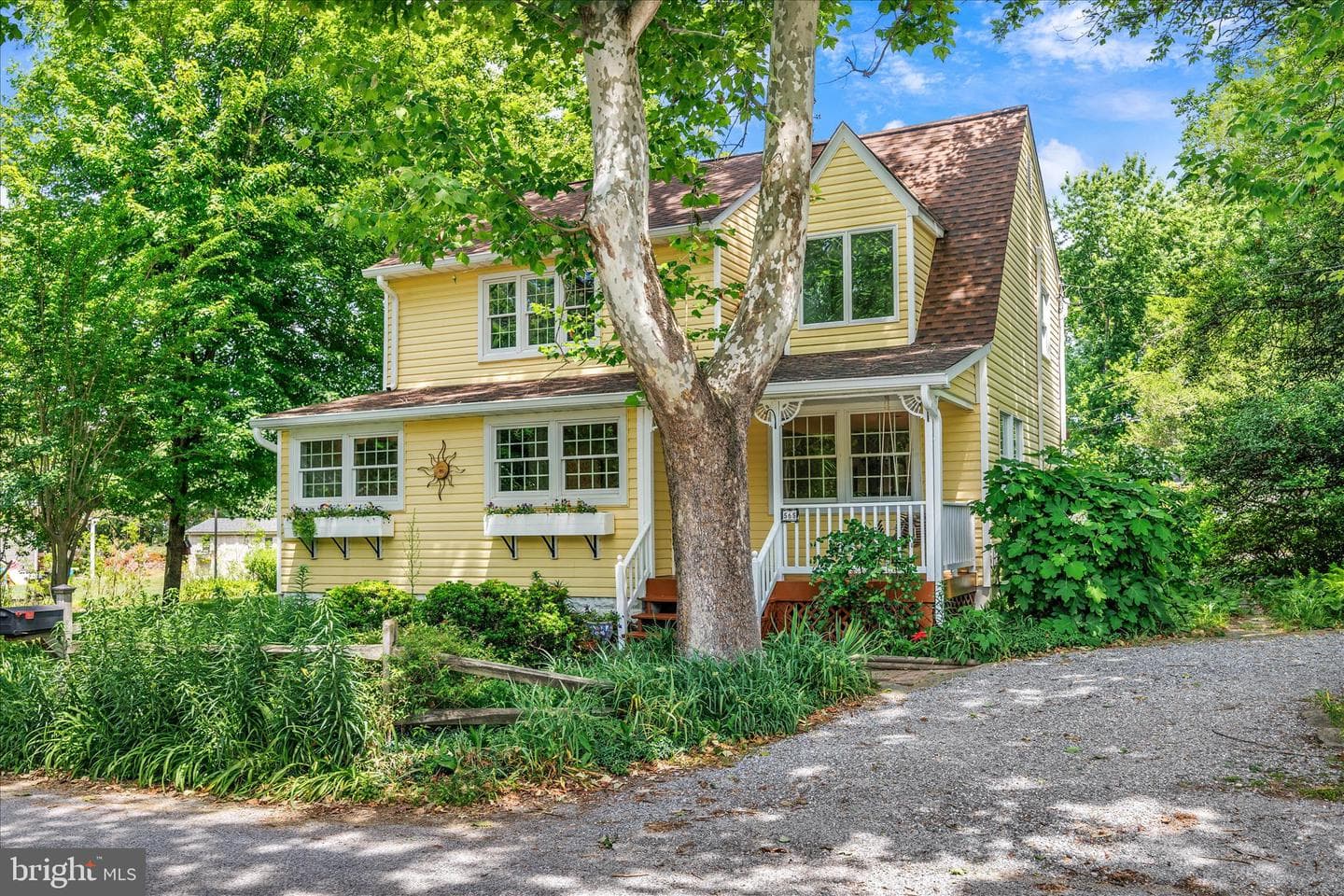 565 Sunset Knoll Road photo 2
