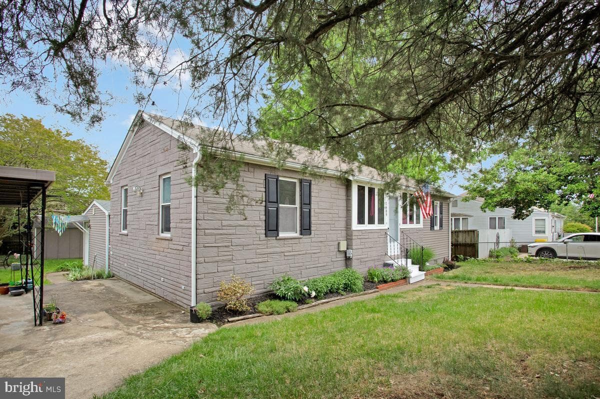 1609 Bentley Road photo 7