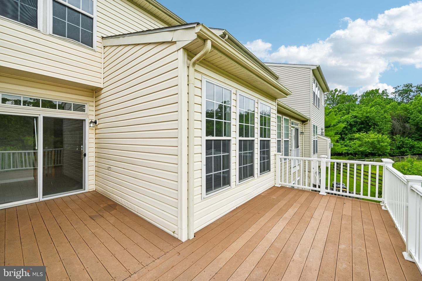 1461 Pangbourne Way photo 12