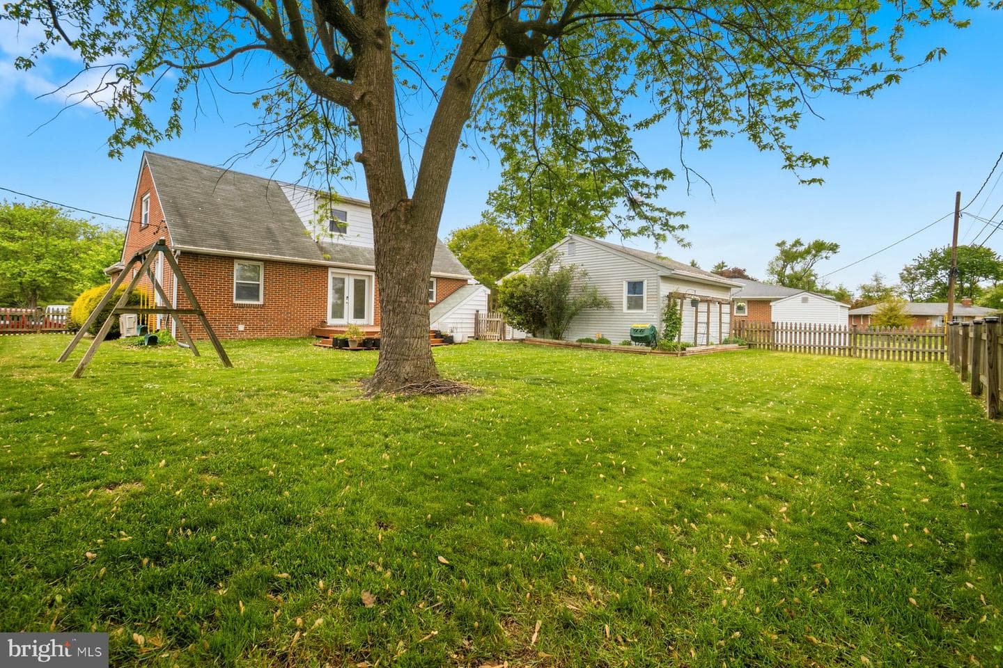 6303 Homewood photo 28